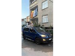 Sahibinden Fiat Doblo Combi 1.5 BlueHDi Urban 2023 Model 
