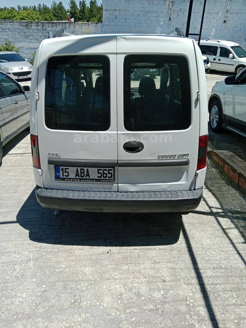 Galeriden Opel Combo 1.3 CDTI Comfort 2006 Model Burdur 310.000 km Beyaz 5