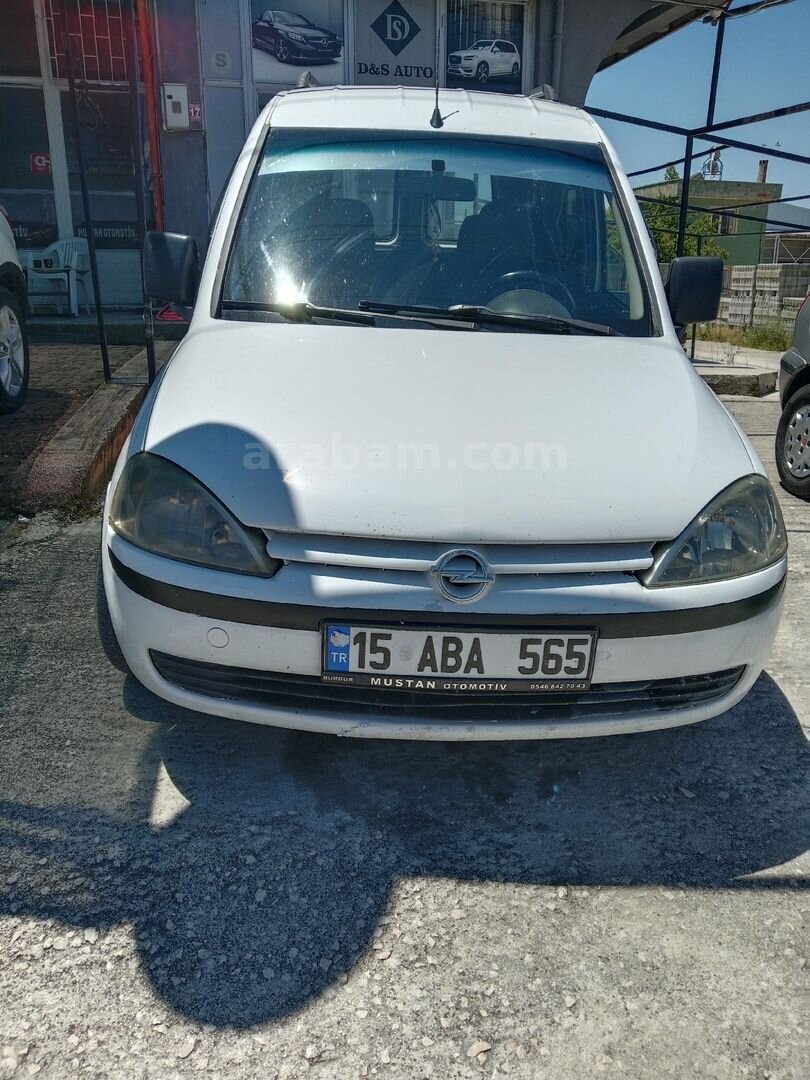 Galeriden Opel Combo 1.3 CDTI Comfort 2006 Model Burdur 310.000 km Beyaz 1