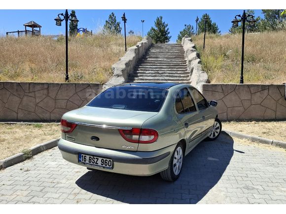 Sahibinden Renault Megane 1.6 RTE 2000 Model