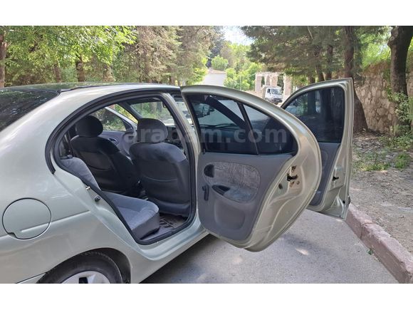 Sahibinden Renault Megane 1.6 RTE 2000 Model