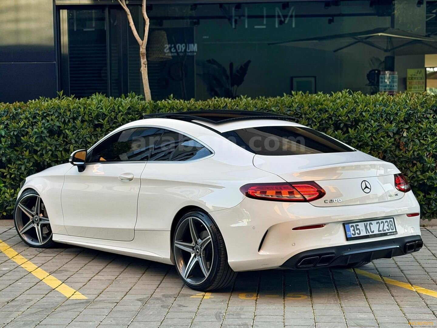 Galeriden Mercedes - Benz C 200 AMG 2018 Model İzmir 92.000 km Beyaz 4