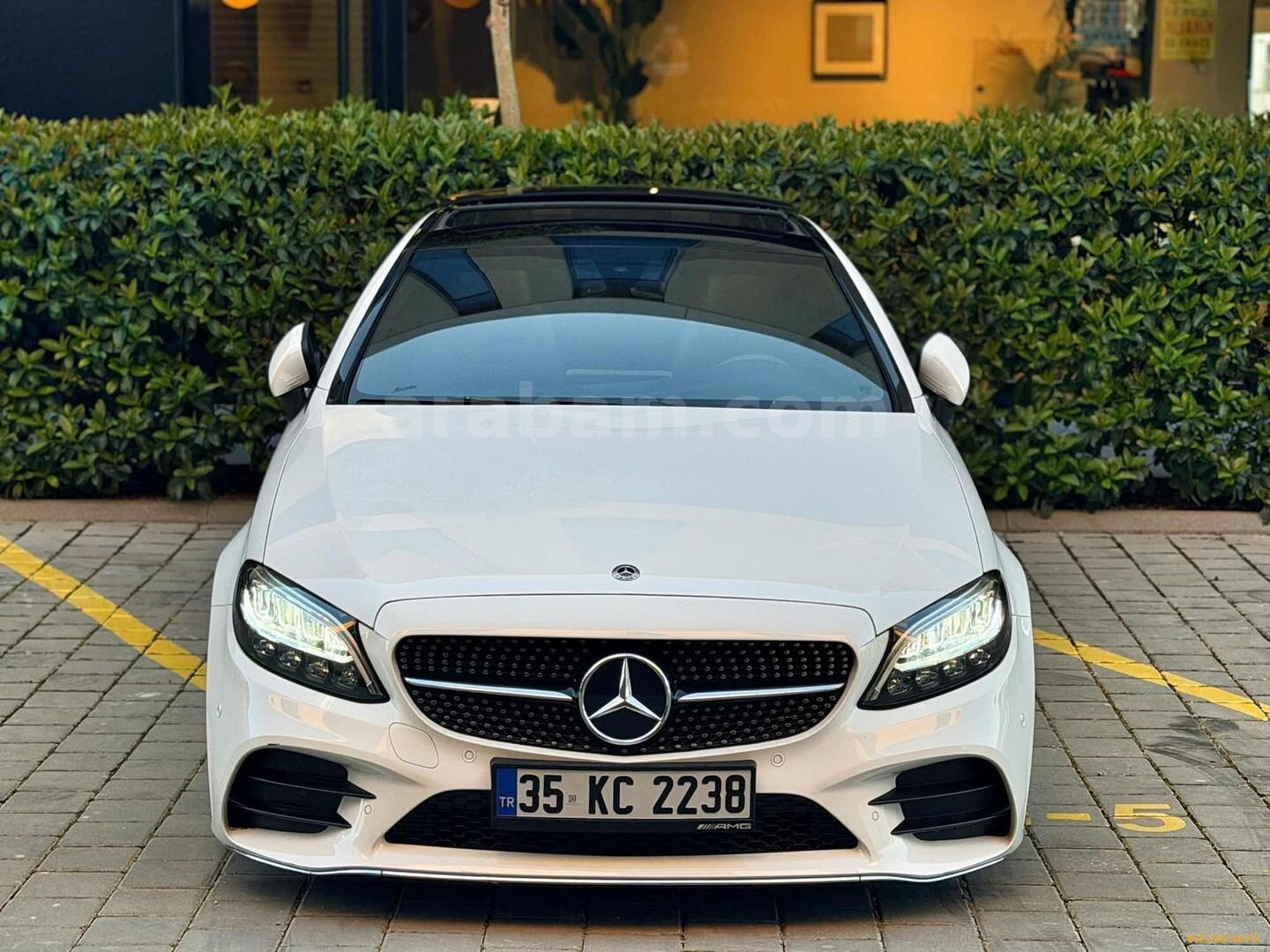Galeriden Mercedes - Benz C 200 AMG 2018 Model İzmir 92.000 km Beyaz 2