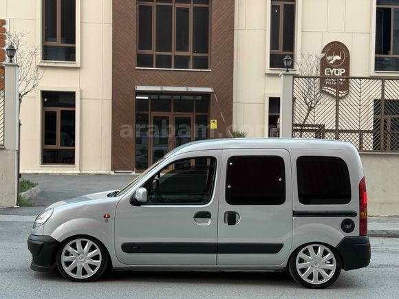 Sahibinden Renault Kangoo Multix 1.5 dCi Authentique 2005 Model 