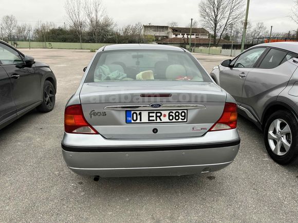 Sahibinden Ford Focus 1.6 Ghia 2004 Model 