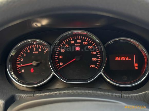 2014 DUSTER LAUREATE 1.5 DCI 84.000 KM 6 İLERİ ÖZEL RENK