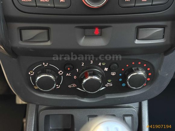 2014 DUSTER LAUREATE 1.5 DCI 84.000 KM 6 İLERİ ÖZEL RENK