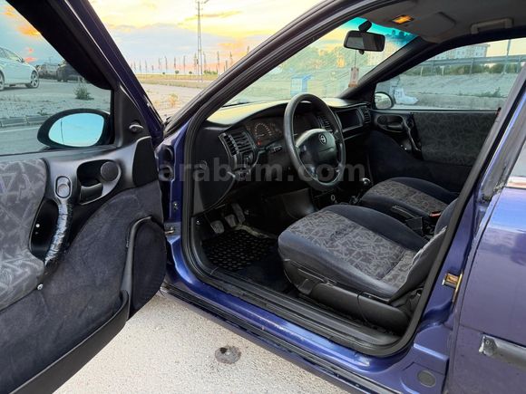 Galeriden Opel Vectra 2.0 GLS 1996 Model Konya