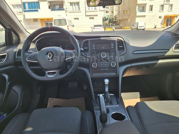 Sahibinden Renault Megane 1.3 TCe Joy 2021 Model