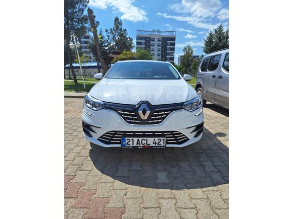 Sahibinden Renault Megane 1.3 TCe Joy 2021 Model