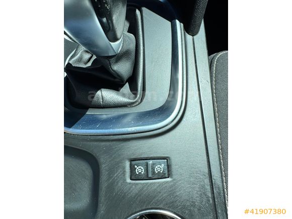 YİĞİT AUTO'DAN TAMAMINA KREDİLİ HATASIZ AYARINDA MEGANE 4