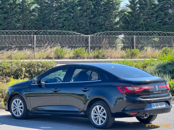YİĞİT AUTO'DAN TAMAMINA KREDİLİ HATASIZ AYARINDA MEGANE 4