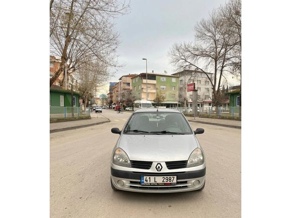 Sahibinden Renault Clio 1.4 Authentique 2006 Model