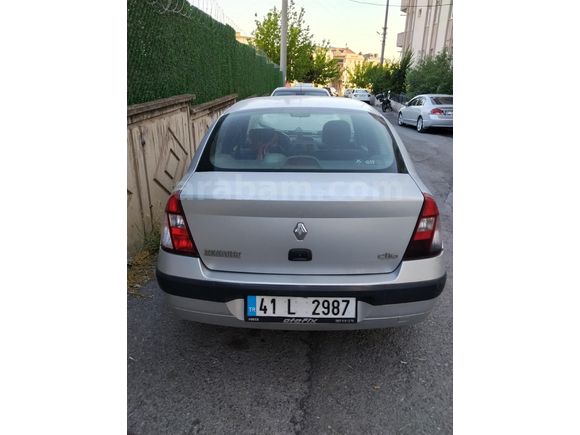 Sahibinden Renault Clio 1.4 Authentique 2006 Model