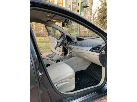 Sahibinden Renault Megane 1.6 Privilege 2010 Model 