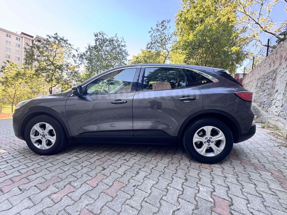 HATASIZ BOYASIZ DİZEL OTOMATİKFord Kuga 1.5 EcoBlue Style 2020 Model 