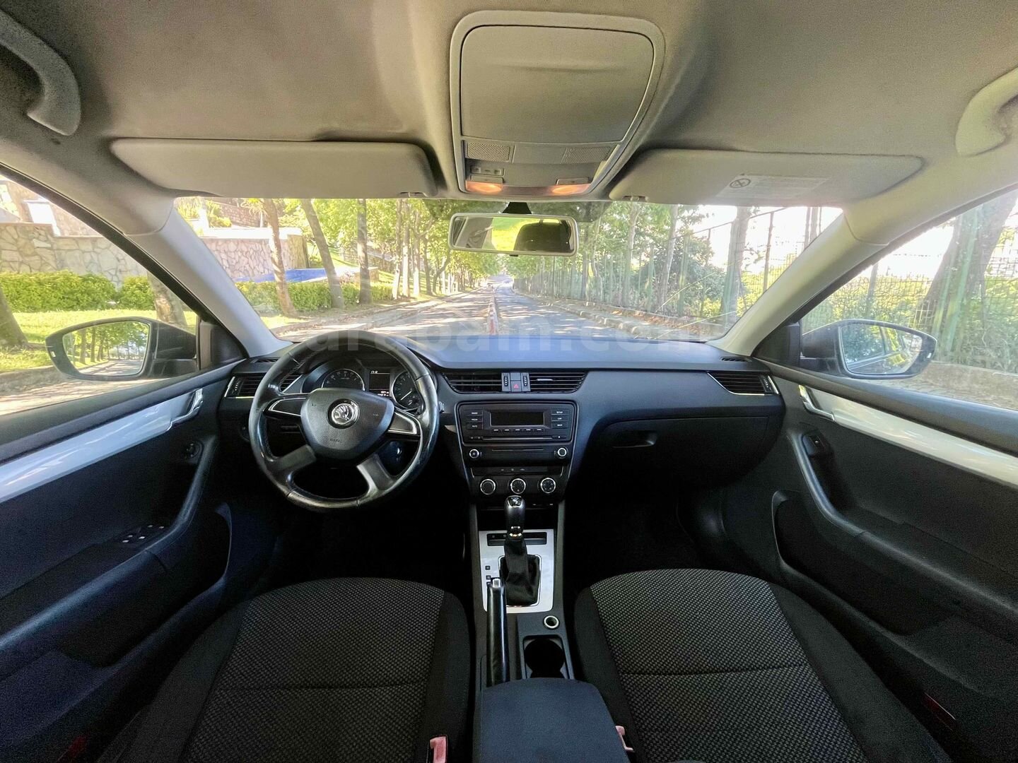 Galeriden Skoda Octavia 1.6 TDI Ambition 2014 Model İstanbul 265.000 km Kahverengi 6