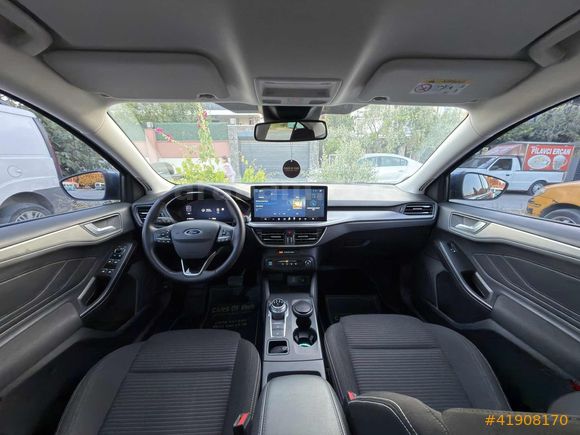 FOCUS 1.5 EcoBlue TİTANİUM X 23.000KM EN FULL