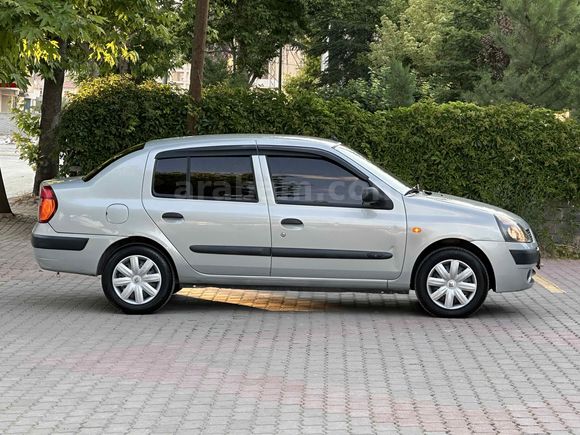 Galeriden Renault Clio 1.4 Authentique 2004 Model Konya