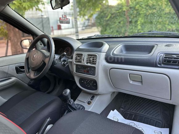 Galeriden Renault Clio 1.4 Authentique 2004 Model Konya