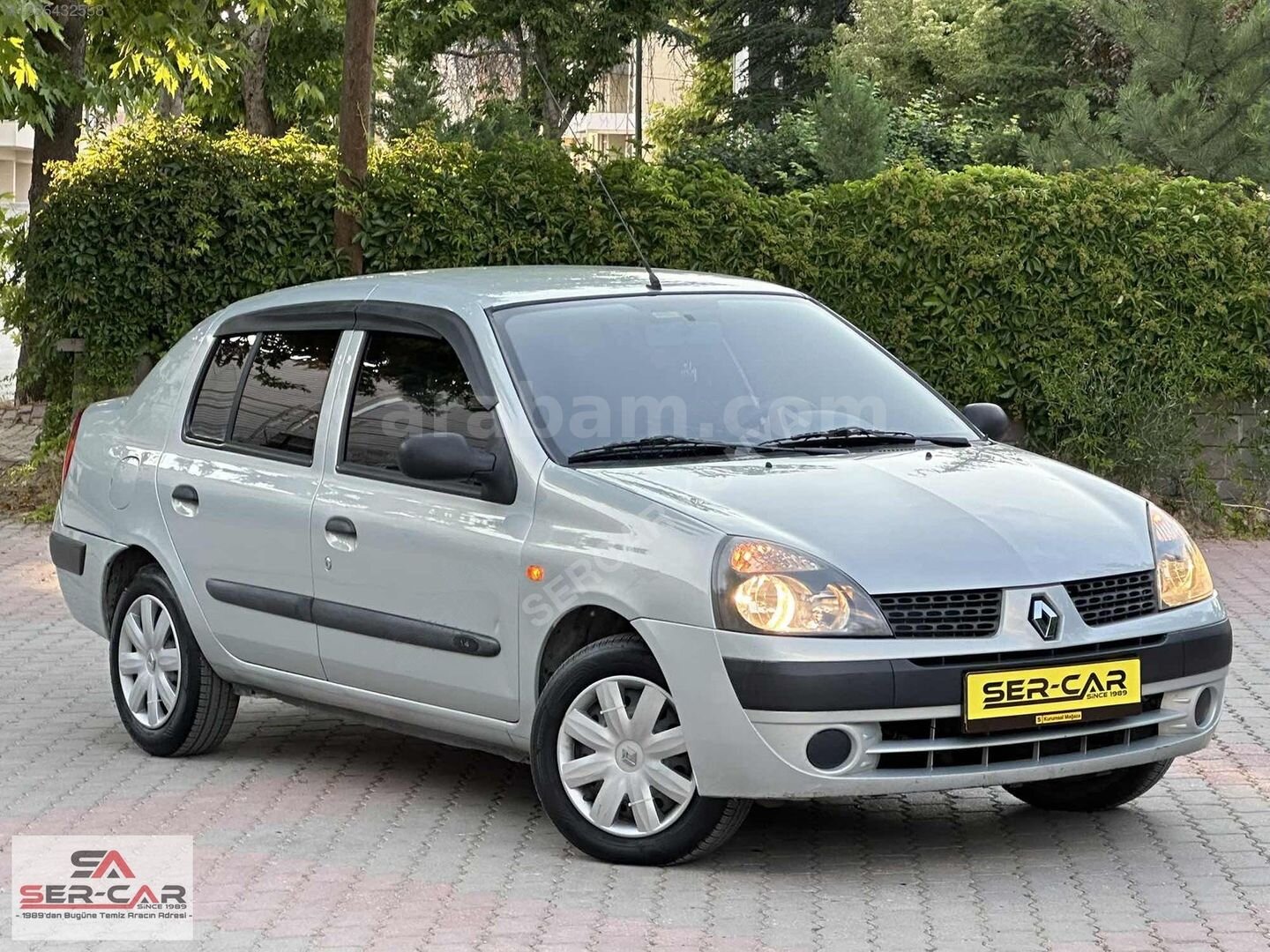 Galeriden Renault Clio 1.4 Authentique 2004 Model Konya 170.000 km Gri 1