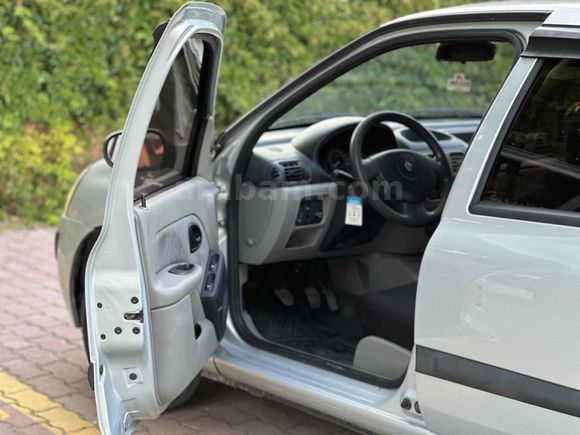 Galeriden Renault Clio 1.4 Authentique 2004 Model Konya