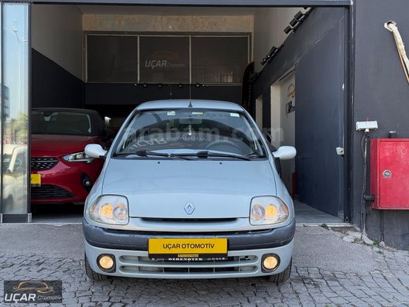 UÇAR'DAN..2001 RENAULT CLİO 1.4 16v OTOMATİK 130.000 KM DE....