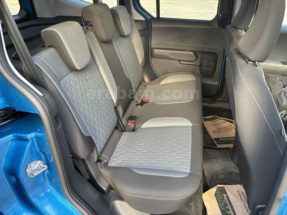 Sahibinden Ford Tourneo Courier 1.5 EcoBlue Titanium 2025 Model 