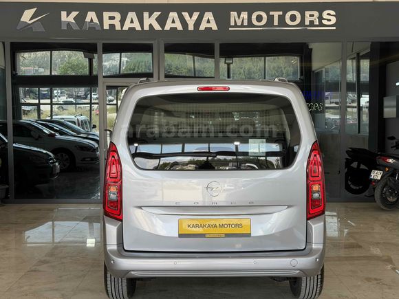 Galeriden Sıfır Opel Combo 1.5 CDTI Essential 2025 Model Burdur