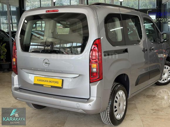 2025 SIFIR OTOMATİK OPEL COMBO 1.5 D ESSENTİAL/GS2/130 HP(K.K.12
