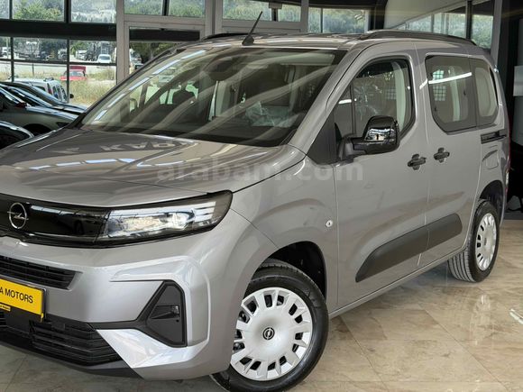 Galeriden Sıfır Opel Combo 1.5 CDTI Essential 2025 Model Burdur
