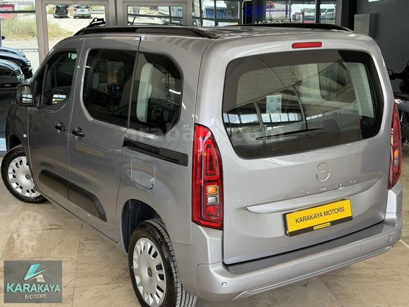 2025 SIFIR OTOMATİK OPEL COMBO 1.5 D ESSENTİAL/GS2/130 HP(K.K.12