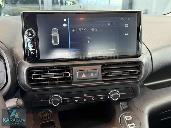 2025 SIFIR OTOMATİK OPEL COMBO 1.5 D ESSENTİAL/GS2/130 HP(K.K.12