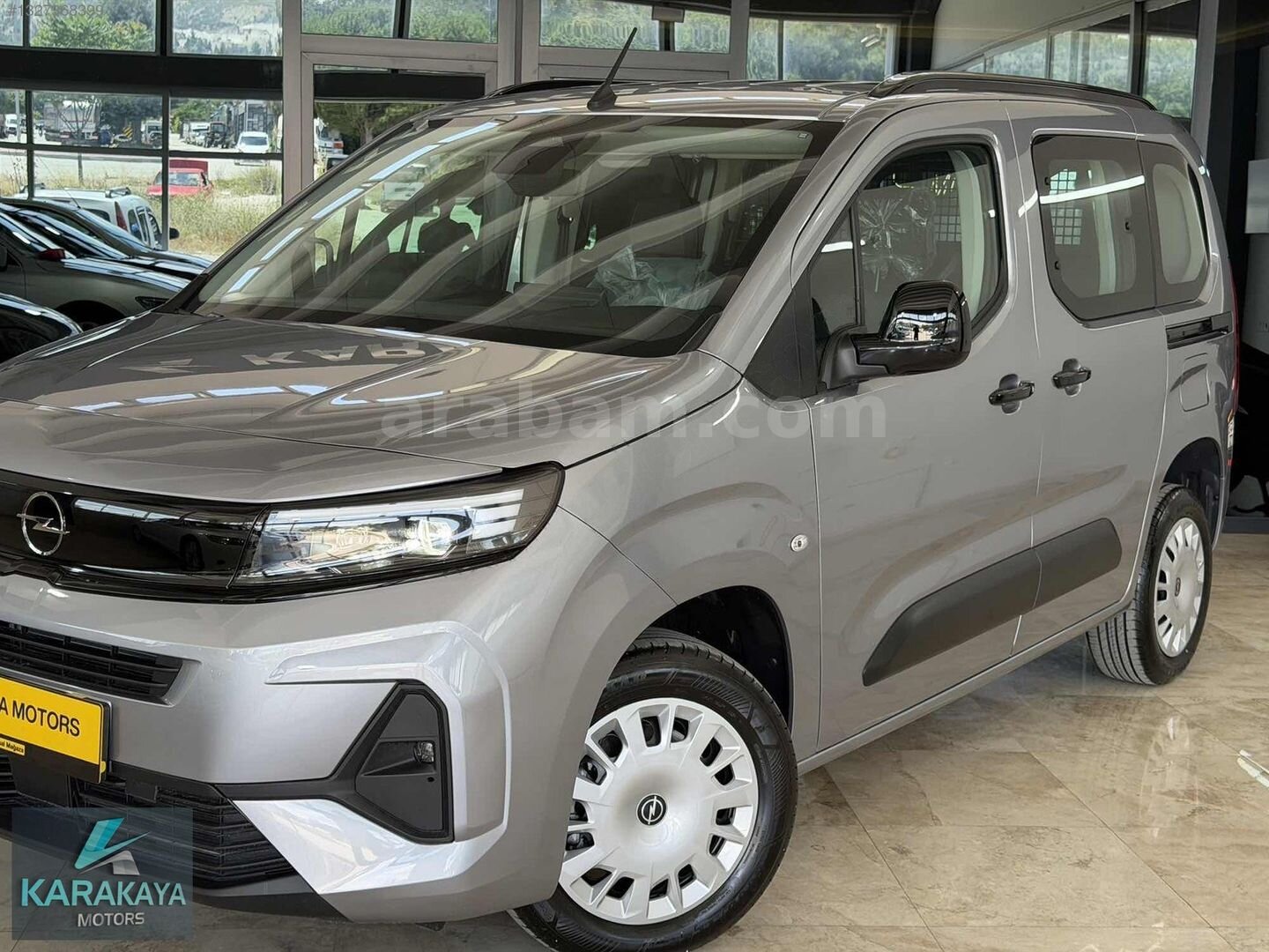 Galeriden Opel Combo 1.5 CDTI Essential 2025 Model Burdur 6.001 km Gri 6