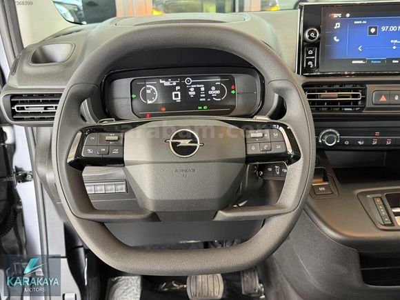 2025 SIFIR OTOMATİK OPEL COMBO 1.5 D ESSENTİAL/GS2/130 HP(K.K.12