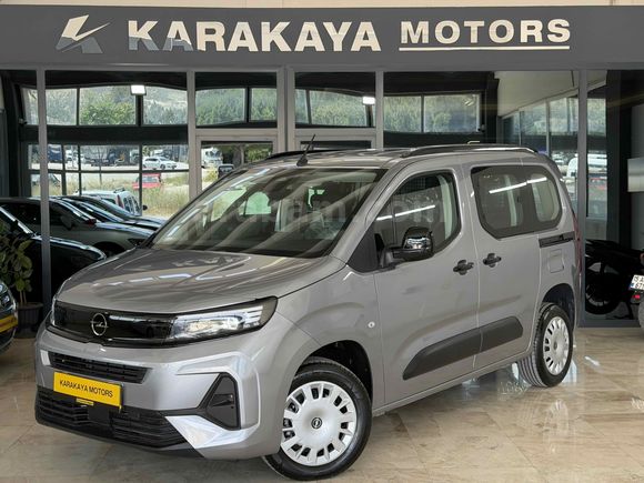 Galeriden Sıfır Opel Combo 1.5 CDTI Essential 2025 Model Burdur
