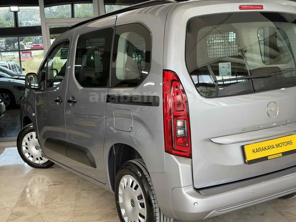 Galeriden Sıfır Opel Combo 1.5 CDTI Essential 2025 Model Burdur