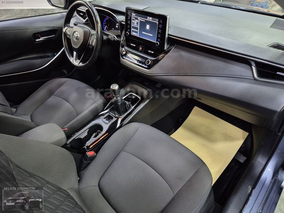 95BİN KM'DE ORİJİNAL BOYASIZ DEĞİŞENSİZ 1.6 FLAME X-PACK COROLLA
