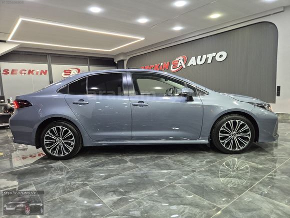 95BİN KM'DE ORİJİNAL BOYASIZ DEĞİŞENSİZ 1.6 FLAME X-PACK COROLLA