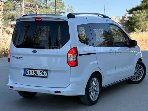 Sadece sol arka çamurluk lokal boya   Ford Tourneo Courier 1.6 TDCi Titanium Plus 2017 Model 