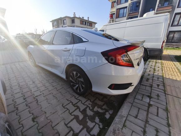 Sahibinden Honda Civic 1.6i DTEC Elegance 2018 Model  Beyaz