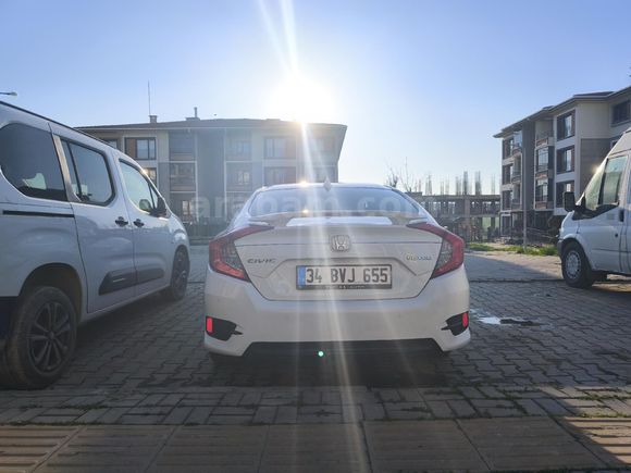 Sahibinden Honda Civic 1.6i DTEC Elegance 2018 Model  Beyaz