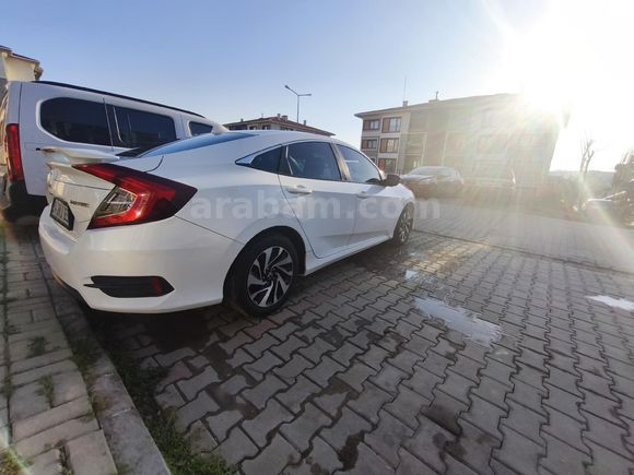 Sahibinden Honda Civic 1.6i DTEC Elegance 2018 Model  Beyaz