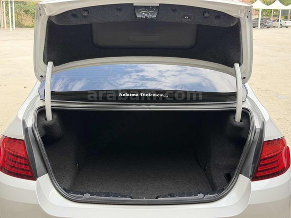 BZ AO AUTO'DAN HATASIZ BOYASIZ 2015 MODEL 520i PREMİUM