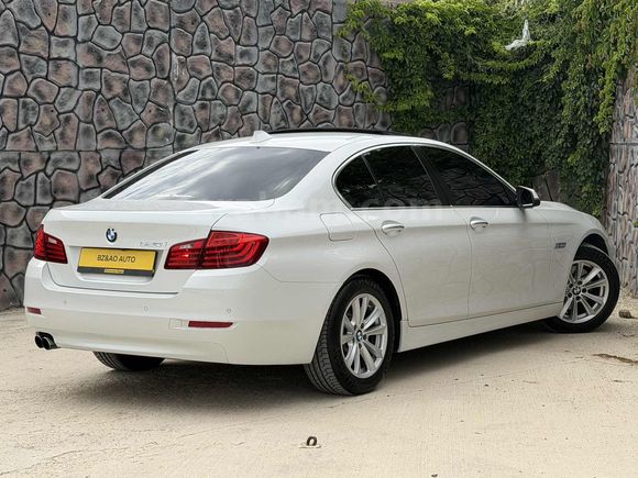 BZ AO AUTO'DAN HATASIZ BOYASIZ 2015 MODEL 520i PREMİUM