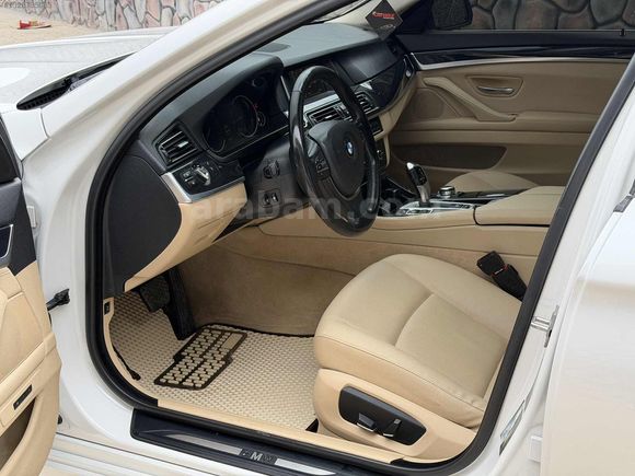 BZ AO AUTO'DAN HATASIZ BOYASIZ 2015 MODEL 520i PREMİUM