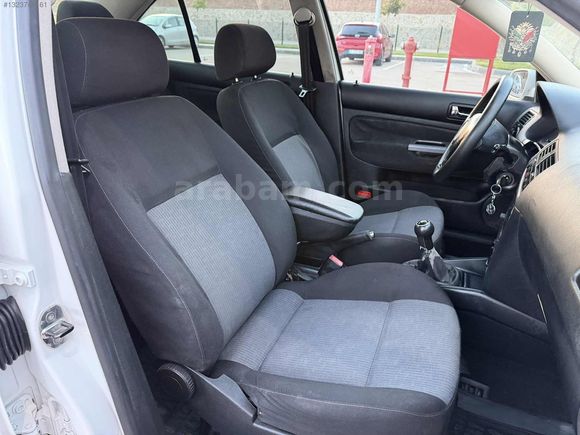 ALFA AUTO'DAN HATASIZ YARIM PARÇA BOYALI 2004 PACİFİC LEKESİZZ