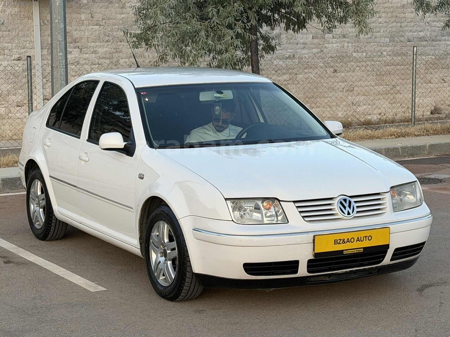 Galeriden Volkswagen Bora 1.6 Pacific 2004 Model Kırıkkale 287.000 km Beyaz 4