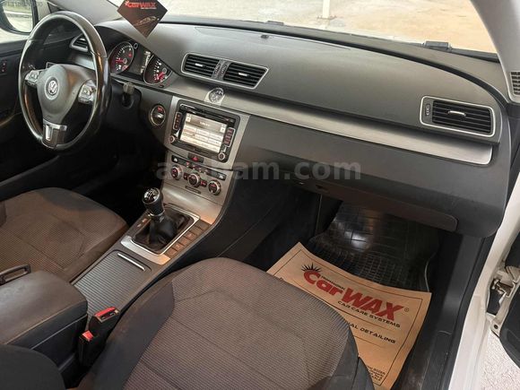 ALFA AUTO'DAN HATASIZ 2014 MODEL PASSAT COMFORTLİNE