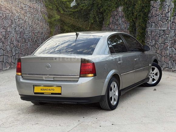 BZ AO AUTO'DAN 2004 MODEL CAM GİBİ VECTRA C